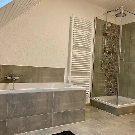 Modernes Appartement Mit Moselpanorama * Lehmen