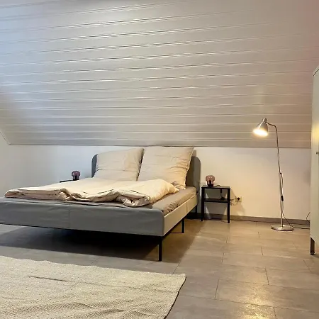 Modernes Appartement Mit Moselpanorama